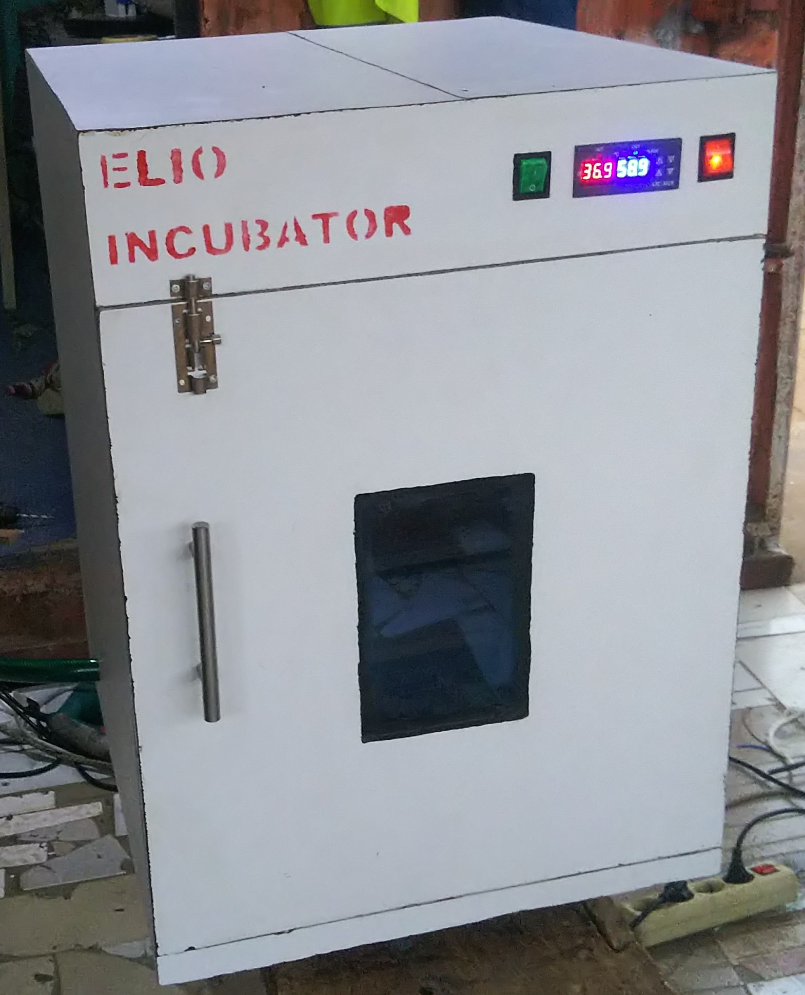 Couveuse / Ecoloisoir à Oeufs Électronique 12v-220v – Image 6